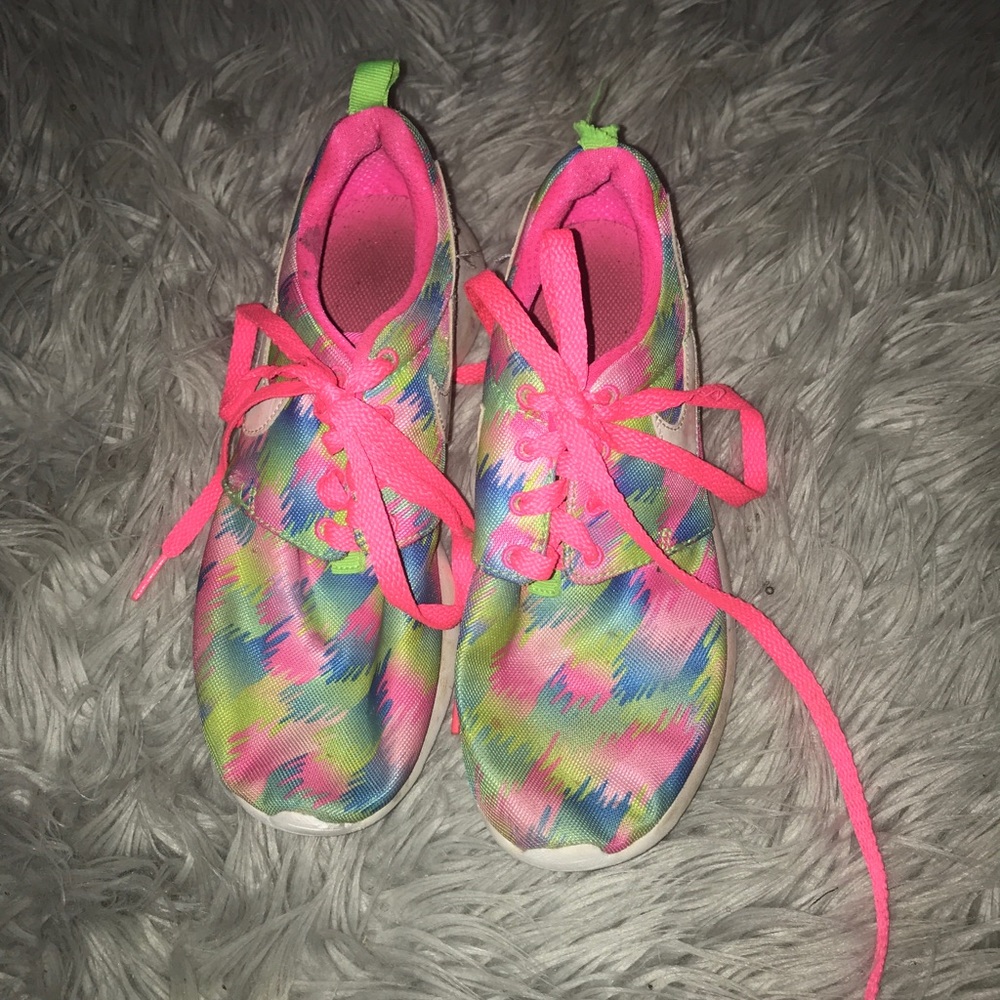 Rainbow Nike Roshe